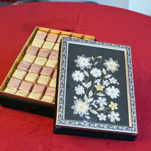 Büyük İpek Kozalı Kutu