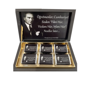 Küçük Boy Dikdörtgen Kutu Öğretmenler Günü Logolu Madlen Çikolata